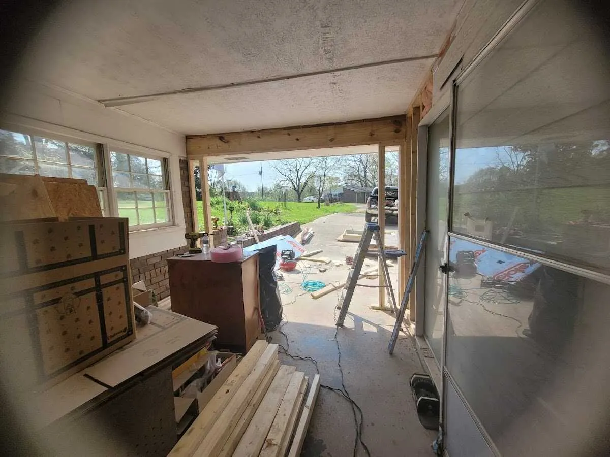 Air movers and dehumidifier for Drying & Dehumidification in Horseheads